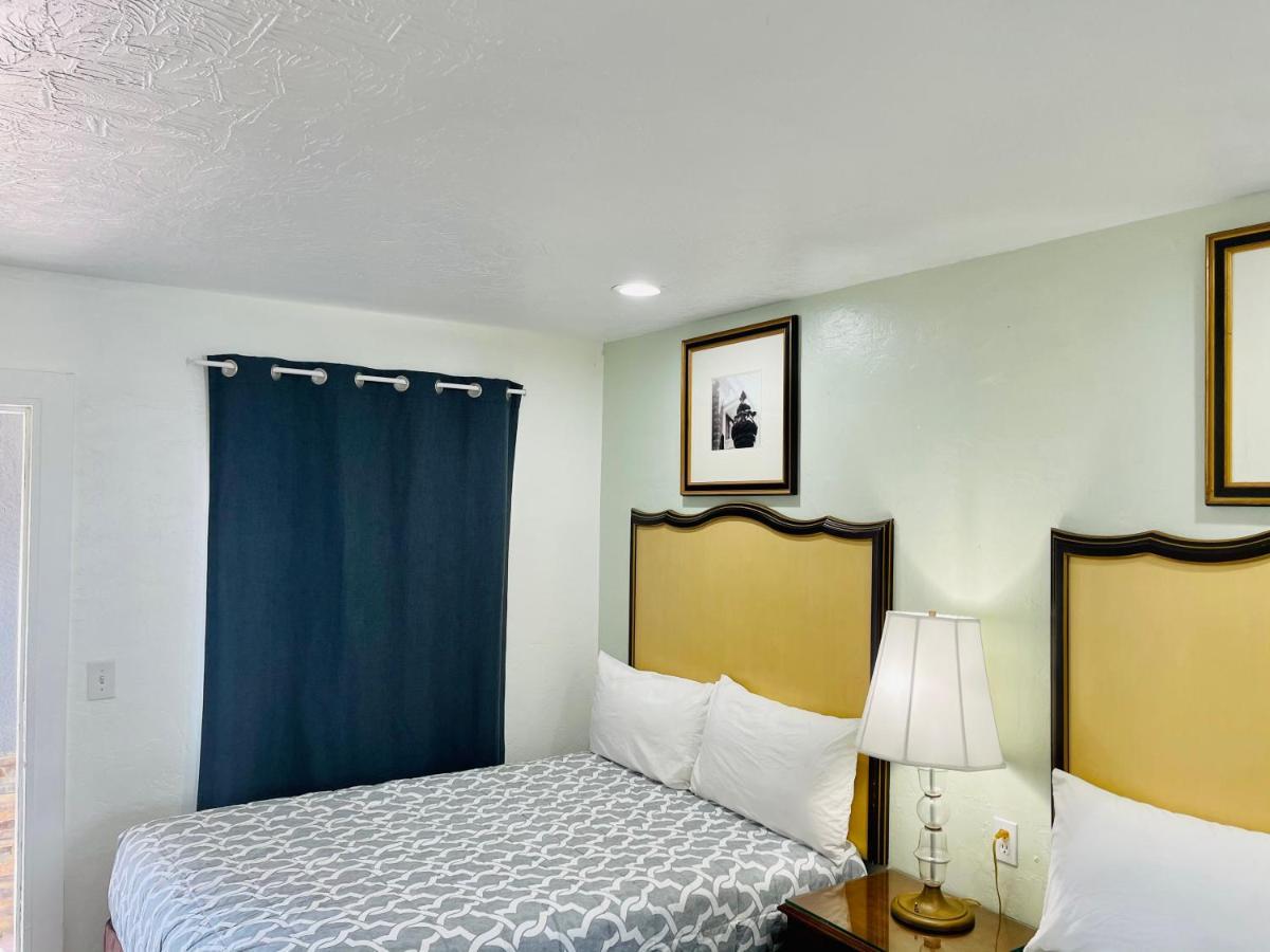 Siesta Inn Sarasota - Indian Beach Zewnętrze zdjęcie